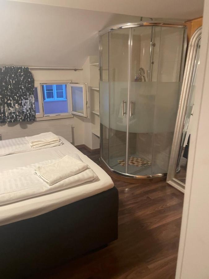 Lindas Beauty Hostel Zurych Zewnętrze zdjęcie