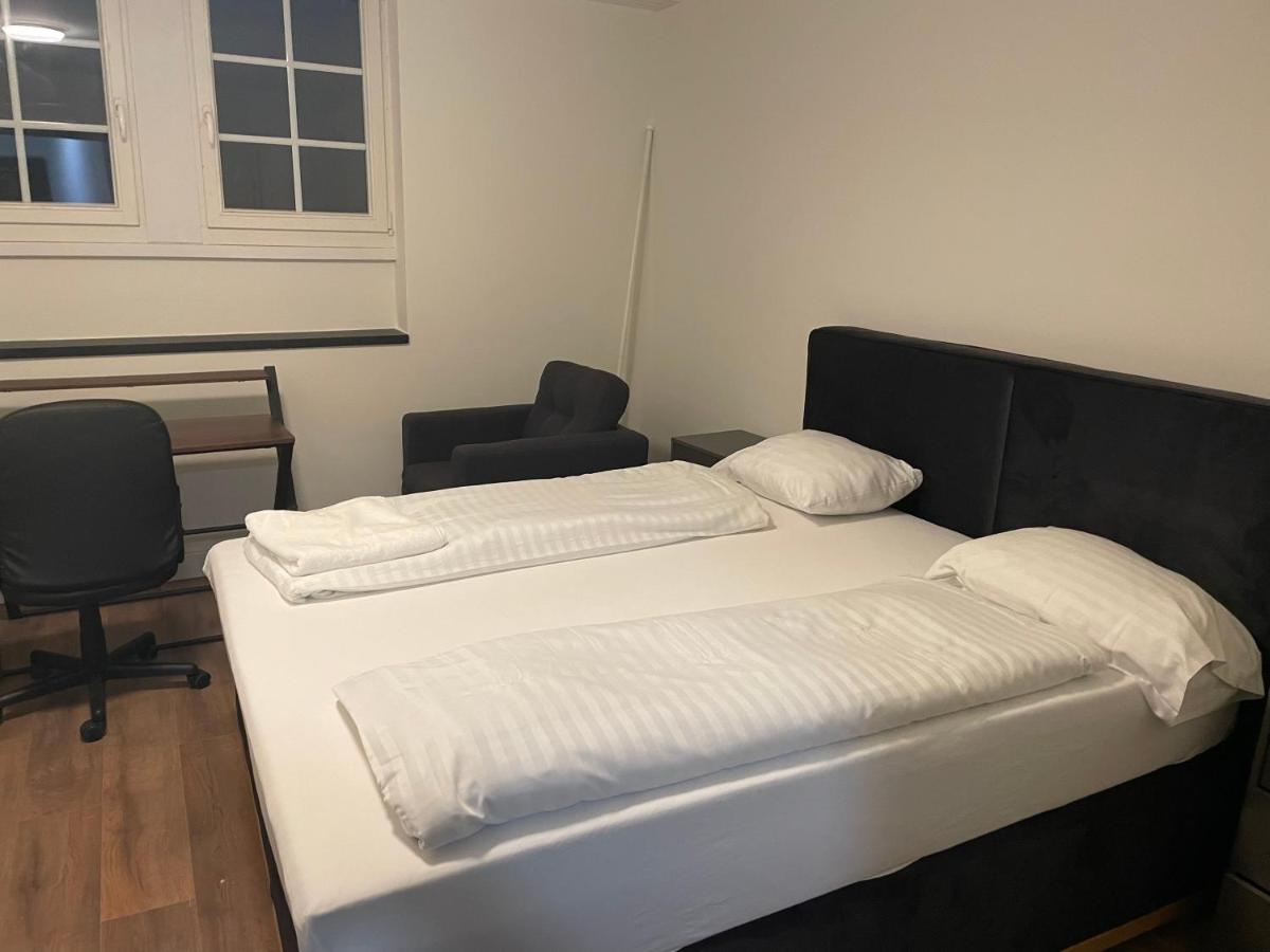 Lindas Beauty Hostel Zurych Zewnętrze zdjęcie